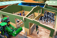 Load image into Gallery viewer, Bt8600 Covered Collecting Yard With Free Bt2010 Brushwood Slurry Ramp Farm Buildings & Stables (1:32