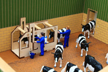 Load image into Gallery viewer, Bt8600 Covered Collecting Yard With Free Bt2010 Brushwood Slurry Ramp Farm Buildings & Stables (1:32