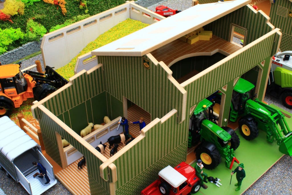 BT8855 Brushwood My Second Farm Play Set