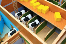 Load image into Gallery viewer, Bt8870 My Big Farm (1:24Th Scale Set) With Free Schleich Cow & Sheep! Authentic Buildings (1:24