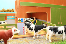 Load image into Gallery viewer, Bt8870 My Big Farm (1:24Th Scale Set) With Free Schleich Cow & Sheep! Authentic Buildings (1:24