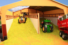 Load image into Gallery viewer, Bt8950 Cover To Monster Silage Clamp Farm Buildings & Stables (1:32 Scale)