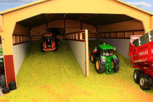 Load image into Gallery viewer, Bt8950 Cover To Monster Silage Clamp Farm Buildings & Stables (1:32 Scale)
