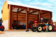 Load image into Gallery viewer, Bt8980 Brushwood Dutch Barn Tractor Shed Farm Buildings & Stables (1:32 Scale)