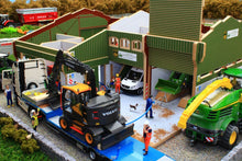 Load image into Gallery viewer, Elevated view of right hand side of the BT8990 Agricultural Contractors Base