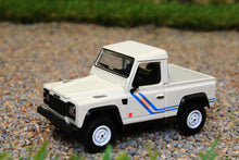 Load image into Gallery viewer, MGT00338 MiniGT 1:64 Scale Land Rover Defender 90 Pick Up in White MAY BE RHD OR LHD