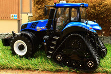 Load image into Gallery viewer, Mm1803 Marge Models New Holland T8.435 Smarttrax Tractor Tractors And Machinery (1:32 Scale)