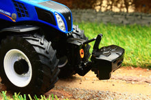 Load image into Gallery viewer, Mm1803 Marge Models New Holland T8.435 Smarttrax Tractor Tractors And Machinery (1:32 Scale)