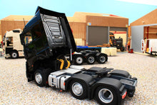 Load image into Gallery viewer, Mm1908-02 Mercedes-Benz Actros Streamspace 6X2 In Black 20% Off! Tractors And Machinery (1:32 Scale)
