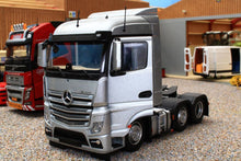 Load image into Gallery viewer, MM1908-03 Mercedes-Benz Actros Streamspace 6x2 in Silver