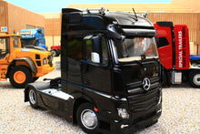 Load image into Gallery viewer, MM1909-02 Mercedes-Benz Actros Bigspace 4x2 in Black