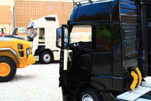 Load image into Gallery viewer, MM1911-02 Mercedes-Benz Actros Gigaspace 4x2 in Black