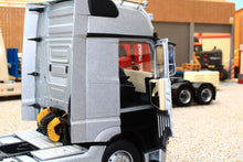 Load image into Gallery viewer, MM1911-03 Mercedes-Benz Actros Gigaspace 4x2 in Silver