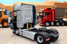 Load image into Gallery viewer, MM1911-03 Mercedes-Benz Actros Gigaspace 4x2 in Silver