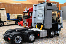 Load image into Gallery viewer, MM1912-03 Mercedes-Benz Actros Gigaspace 6x2 in Silver