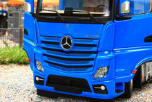 Load image into Gallery viewer, MM1912-06 MARGE MODELS MERCEDES BENZ ACTROS GIGASPACE 6 X 2 IN BLUE