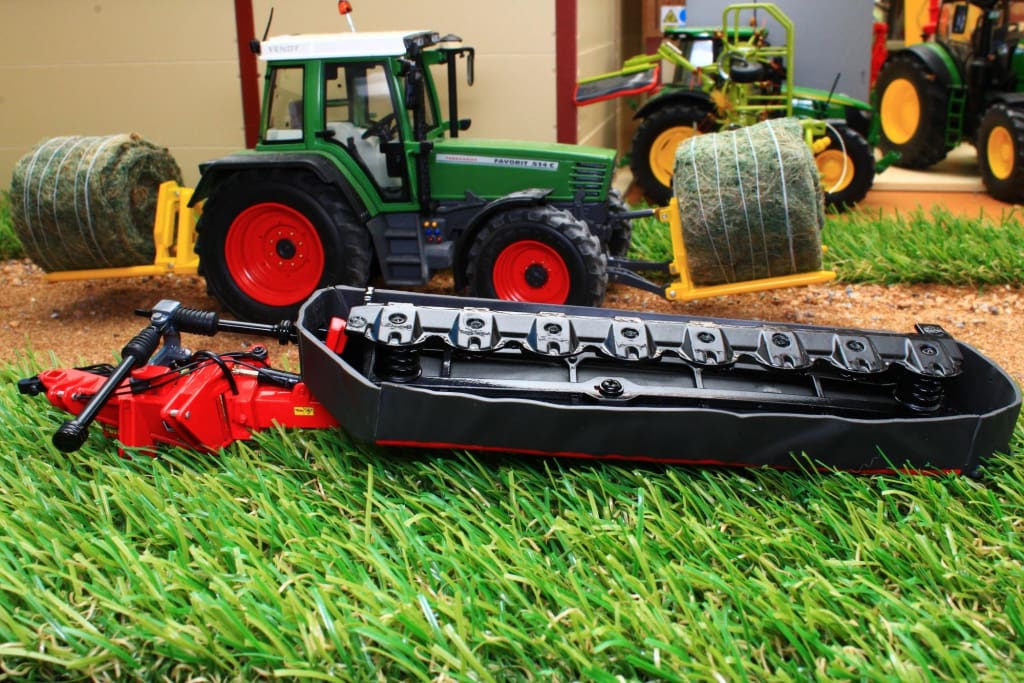 Micro-tracteur Miniature MARGE Models - Faucheuse Massey Ferguson DM 408 TL Mower échelle 1/32