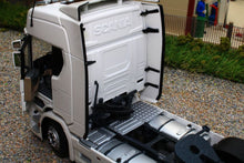 Load image into Gallery viewer, MM2014-01 Marge Models Scania R500 Lorry 4x2 in White