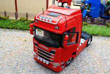 Load image into Gallery viewer, MM2014-03 Marge Models Scania R500 Lorry 4x2 in Red