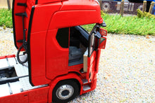 Load image into Gallery viewer, MM2014-03 Marge Models Scania R500 Lorry 4x2 in Red