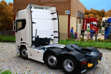 Load image into Gallery viewer, MM2015-01 Marge Models Scania R500 Lorry 6x2 in White