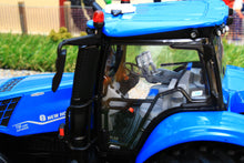 Load image into Gallery viewer, MM2021 Marge Models New Holland 4WD Tractor T8.435 in Genesis Blue