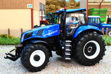 Load image into Gallery viewer, MM2021 Marge Models New Holland 4WD Tractor T8.435 in Genesis Blue