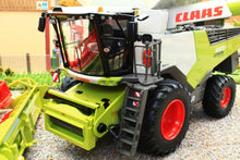 Load image into Gallery viewer, MM2027 MARGE MODELS CLAAS LEXION 6800 COMBINE HARVESTER WITH VARIO 930 HEADER