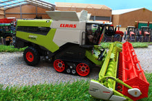 Load image into Gallery viewer, MM2028 MARGE MODELS CLAAS LEXION 6800 TERRA TRAC COMBINE HARVESTER WITH VARIO 930 HEADER