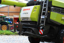 Load image into Gallery viewer, MM2028 MARGE MODELS CLAAS LEXION 6800 TERRA TRAC COMBINE HARVESTER WITH VARIO 930 HEADER