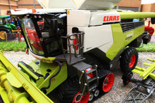 Load image into Gallery viewer, MM2028 MARGE MODELS CLAAS LEXION 6800 TERRA TRAC COMBINE HARVESTER WITH VARIO 930 HEADER
