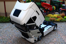 Load image into Gallery viewer, MM2231-01 Marge Models Iveco S-Way Lorry Tractor Unit 4x2 in White