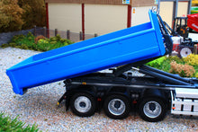 Load image into Gallery viewer, MM2236-01 Marge Models Hooklift Container 15m3 in Blue