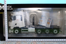 Load image into Gallery viewer, MM2237-01 Marge Models Renault Truck with Meiller Hook-lift in White