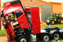 Load image into Gallery viewer, Mm1915-02 Marge Models Volvo Fh16 8X4 In Red Tractors And Machinery (1:32 Scale)