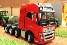 Load image into Gallery viewer, Mm1915-02 Marge Models Volvo Fh16 8X4 In Red Tractors And Machinery (1:32 Scale)