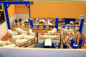 Bt8700 Cattle Handling Unit With Free Set Of Brushwood Store Cattle! Farm Buildings & Stables (1:32