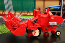 Load image into Gallery viewer, Oxf76Chv001 Oxford Die Cast Combine Harvester In Red (1:76 Scale) Tractors And Machinery Scale)