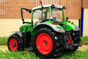 R30185.6 Ros Fendt 718 Vario Tractor - Discontinued Tractors And Machinery (1:32 Scale)