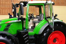Load image into Gallery viewer, R30185.6 Ros Fendt 718 Vario Tractor - Discontinued Tractors And Machinery (1:32 Scale)