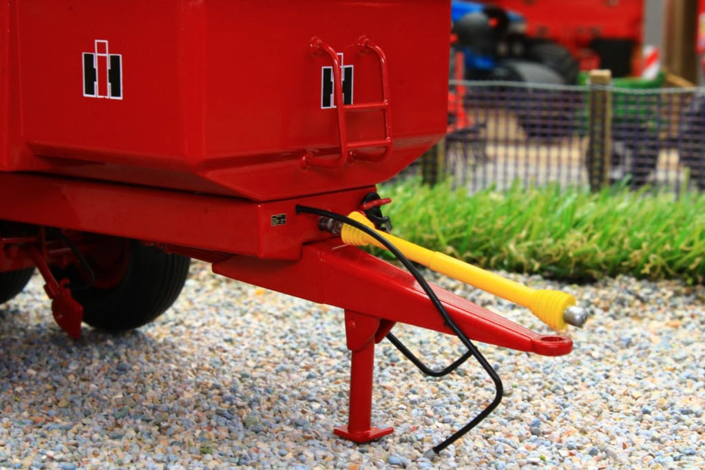 REPLICAGRI IH 425 Benne Avec Réhausses – 1/32 – Modèle International Rouge – REP029