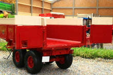 Load image into Gallery viewer, REP029 REPLICAGRI INTERNATIONAL IH 425 TIPPING TRAILER