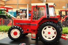 Load image into Gallery viewer, REP060 REPLICAGRI INTERNATIONAL IH 845 XL TRACTOR 4WD RED FENDERS