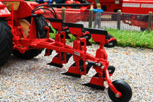 Load image into Gallery viewer, REP102 REPLICAGRI IH 155 INTERNATIONAL 3 FURROW REVERSIBLE PLOUGH