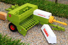 Load image into Gallery viewer, REP106 Replicagri Claas Markant 65 Small Square Baler
