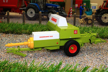 Load image into Gallery viewer, REP106 Replicagri Claas Markant 65 Small Square Baler