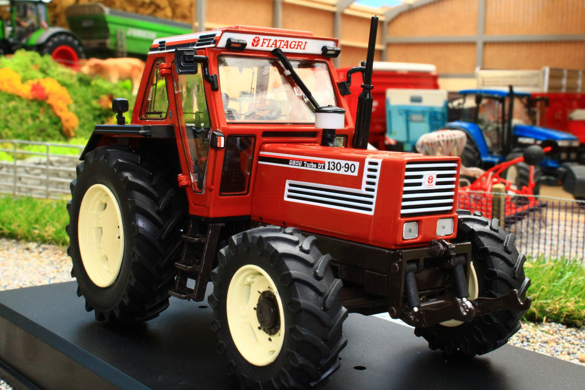 Tracteur Fiat 130-90 DT 4x4 Miniature échelle 1/32 - Replicagri REP116 Tracteur Fiat 130-90 DT 4x4 Miniature échelle 1/32 - Replicagri REP116