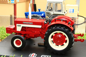Rep151 Replicagri Ih International 824 2Wd Tractor Without Cab Tractors And Machinery (1:32 Scale)