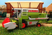 Load image into Gallery viewer, Rep170 Replicagri Claas 88 Maxi Dominator Combine Harvester And Header New Stock Arriving Next