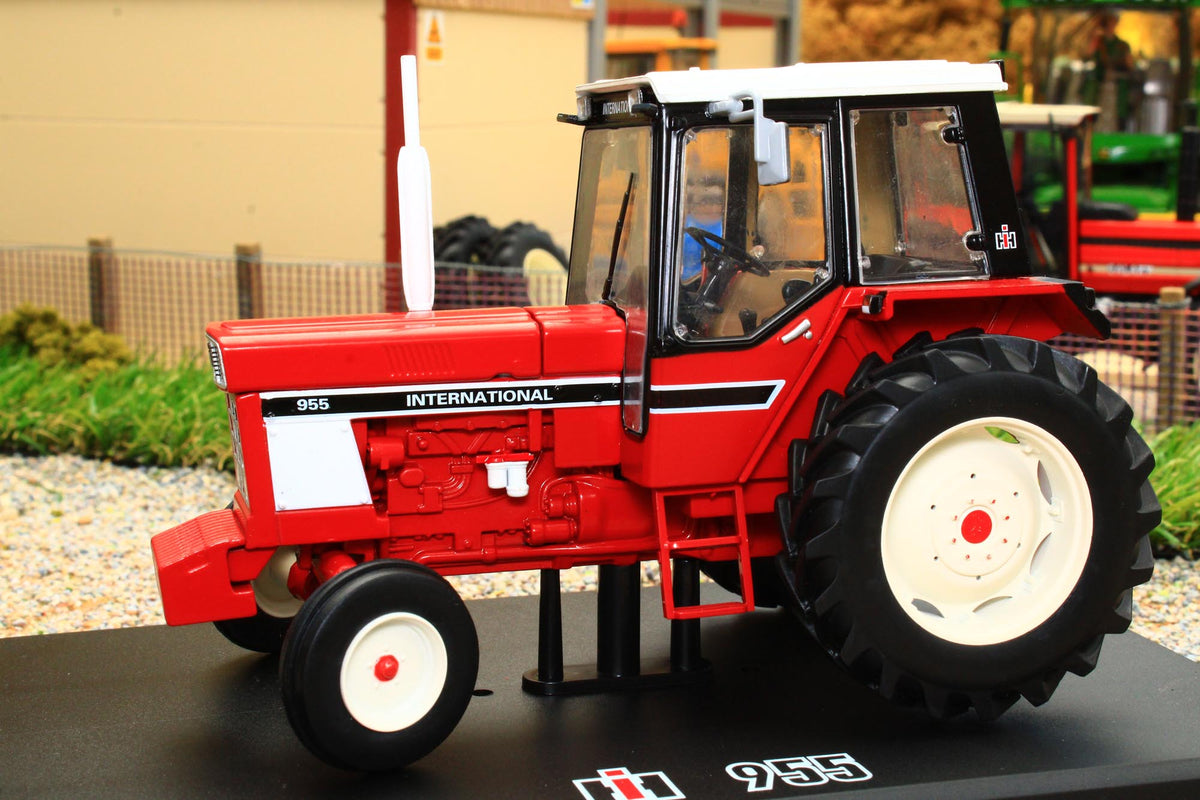 Tracteur Miniature INTERNATIONAL 554 4RM – REPLICAGRI 1/32 – Modèle REP199